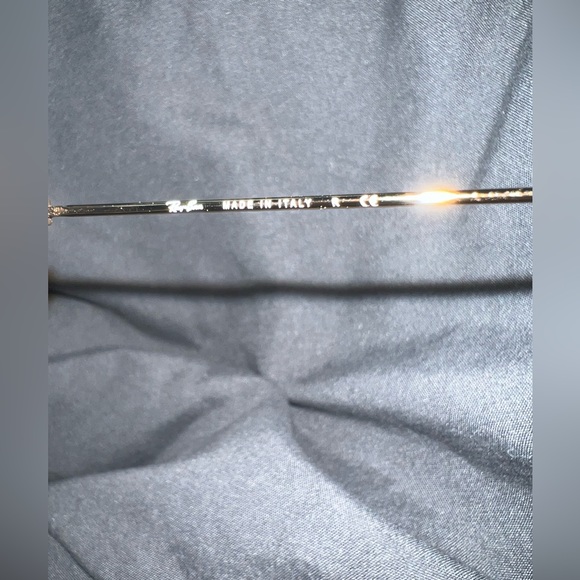 Ray-Ban Sunglasses - Picture 5 of 7